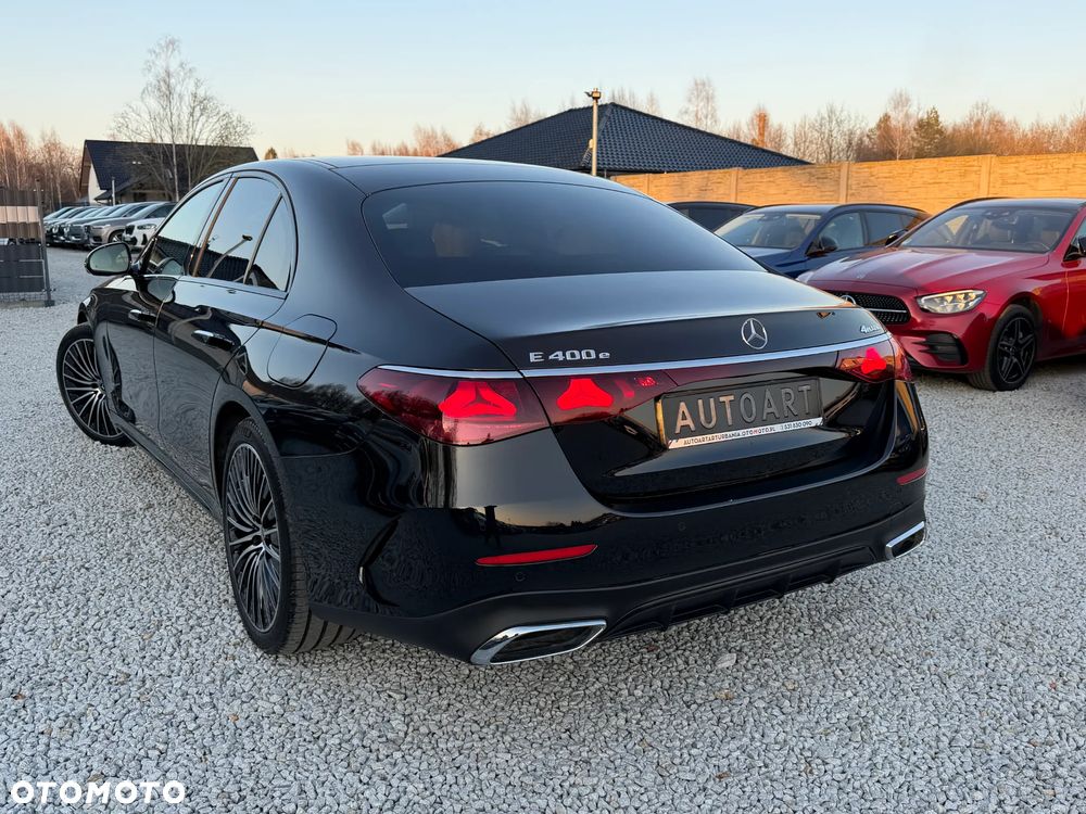 Mercedes-Benz Klasa E 400e 4Matic 9G-TRONIC - 12