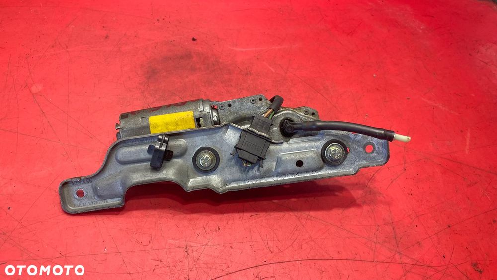 SILNICZEK WYCIERACZKI SZYBY TYLNEJ VW GOLF III - 3