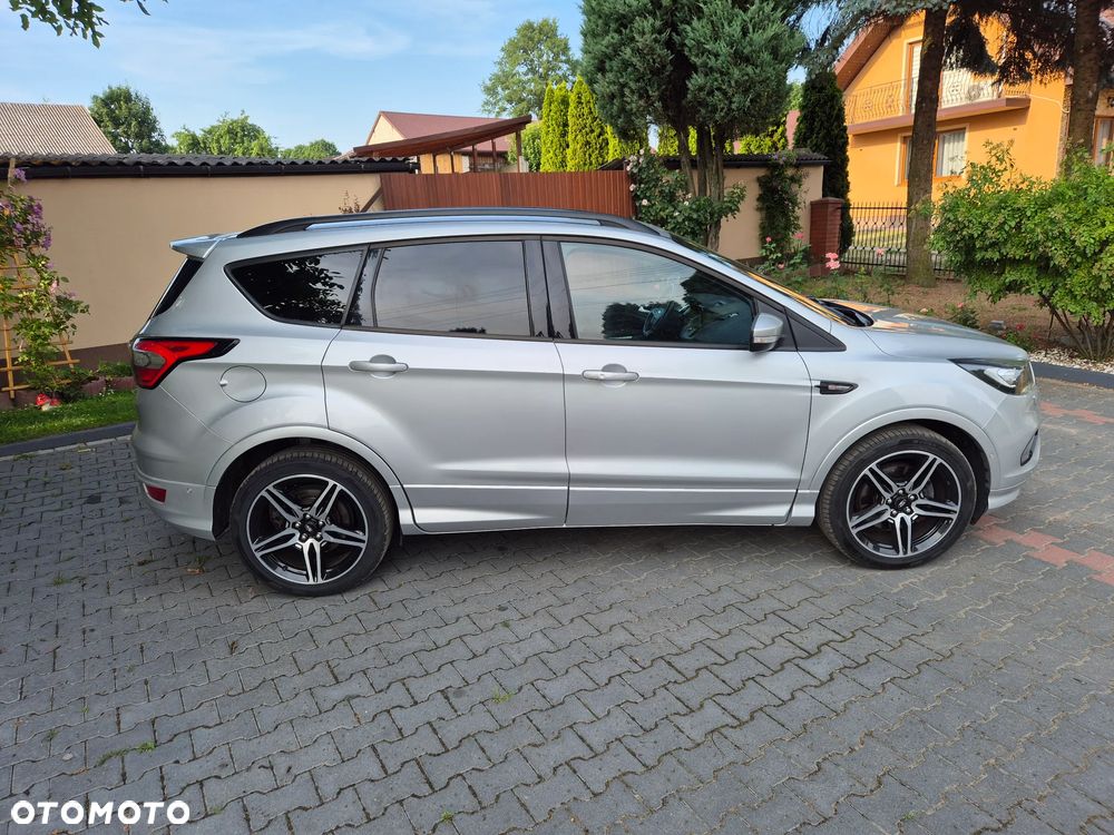 Ford Kuga 2.0 TDCi 4x4 ST-Line - 16