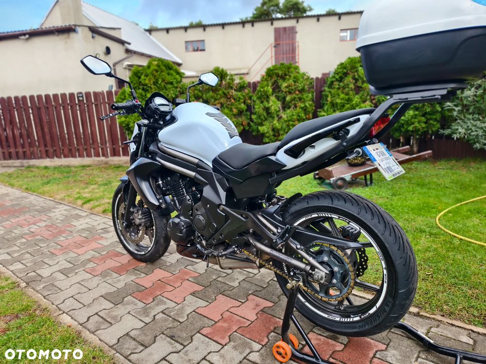 Kawasaki ER - 18