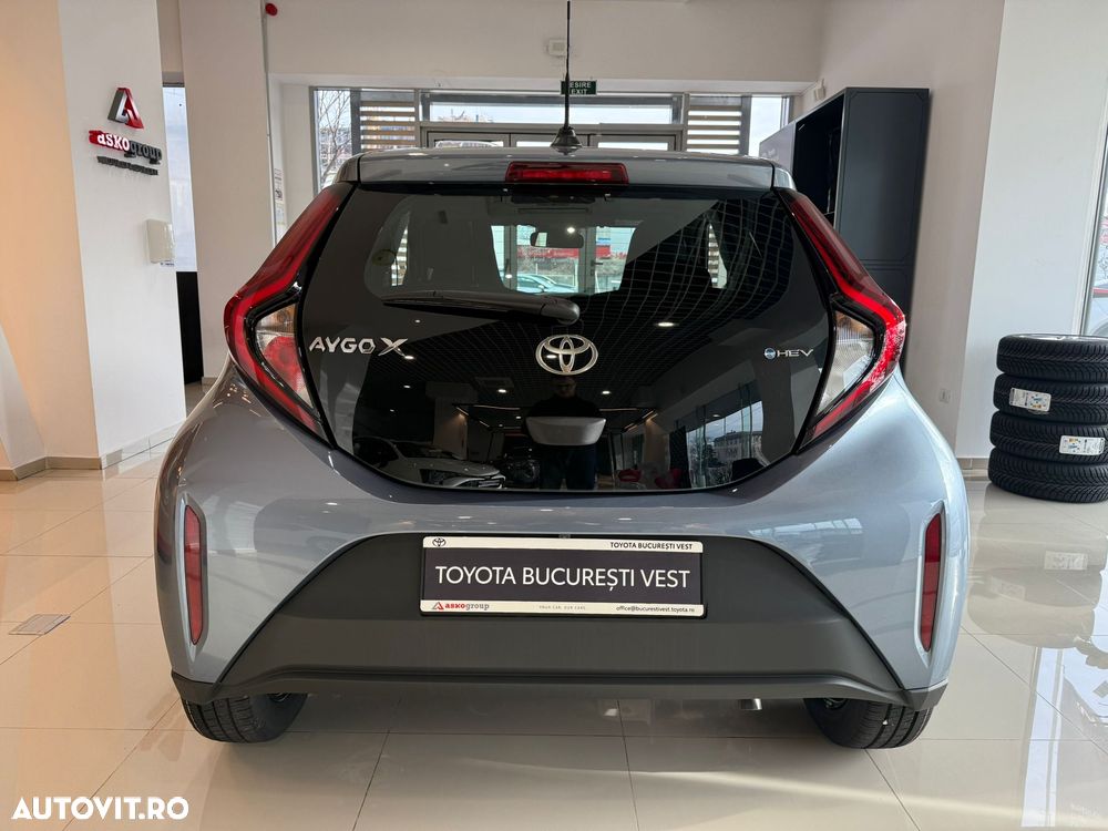 Toyota Aygo X - 10