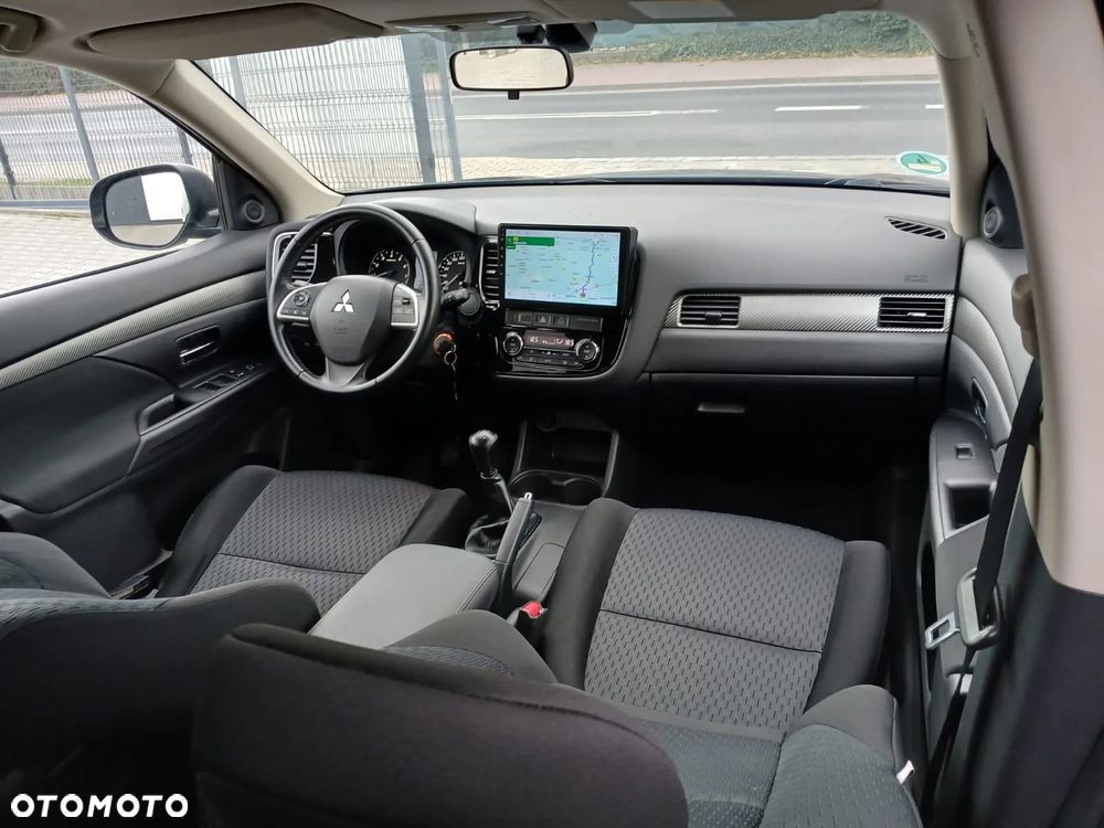 Mitsubishi Outlander 2.0 2WD Diamant Edition - 14