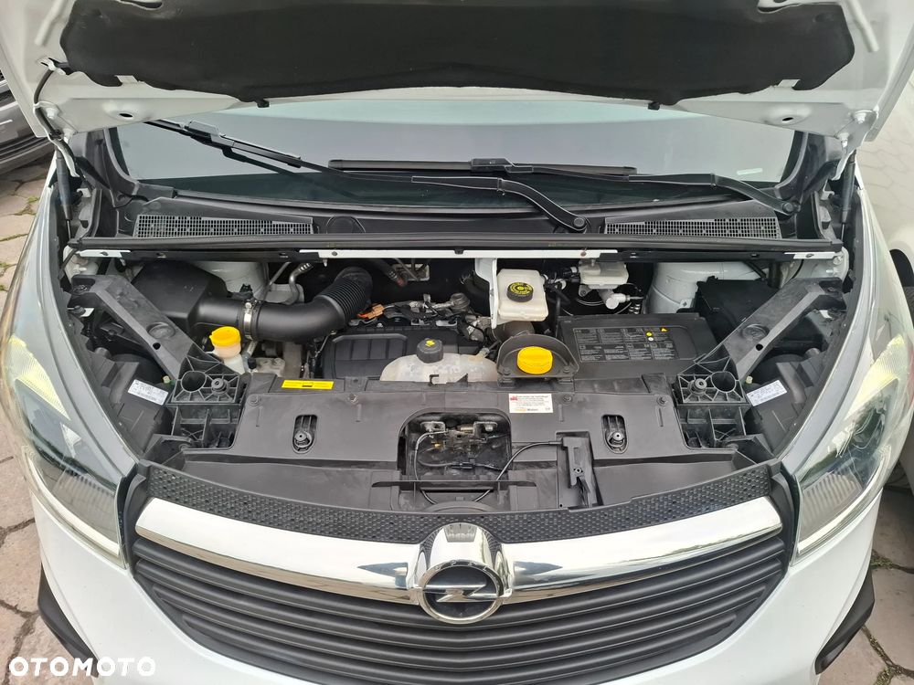 Opel Vivaro 2016 Long dubel kabina brygadówka klima Faktura VAT 23% - 32