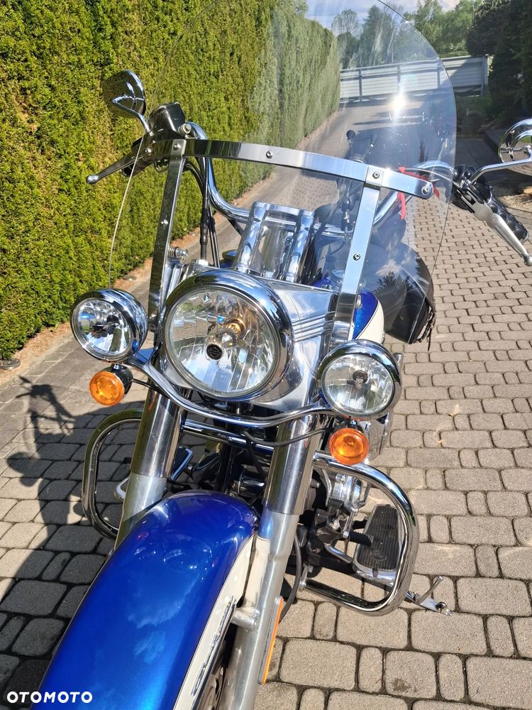 Harley-Davidson Softail Deluxe - 23