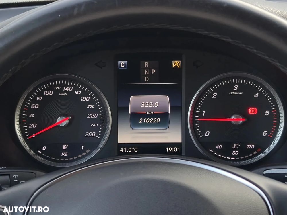 Mercedes-Benz GLC 220 d 4Matic 9G-TRONIC Exclusive - 23