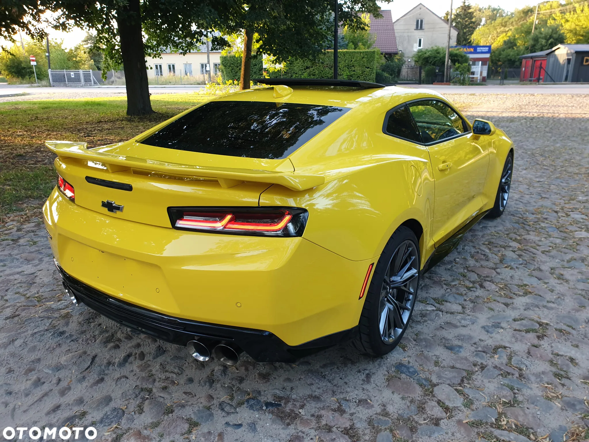 Chevrolet Camaro - 4