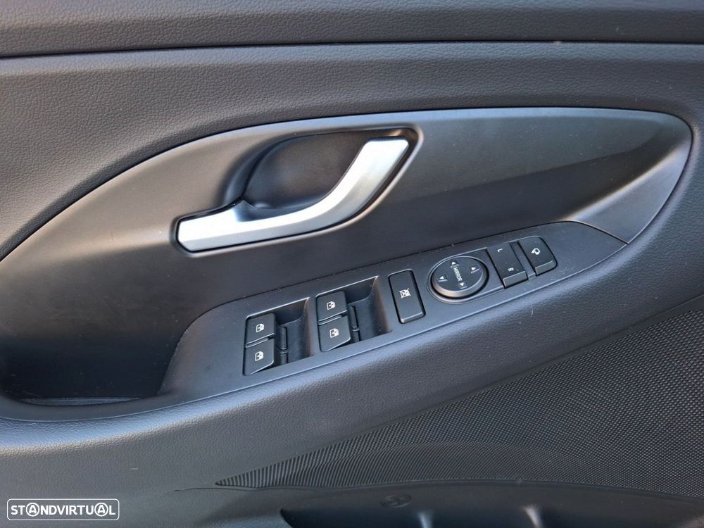 Hyundai i30 - 21