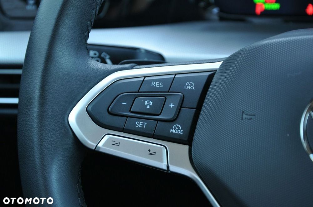 Volkswagen Golf 1.5 eTSI OPF DSG Style - 15