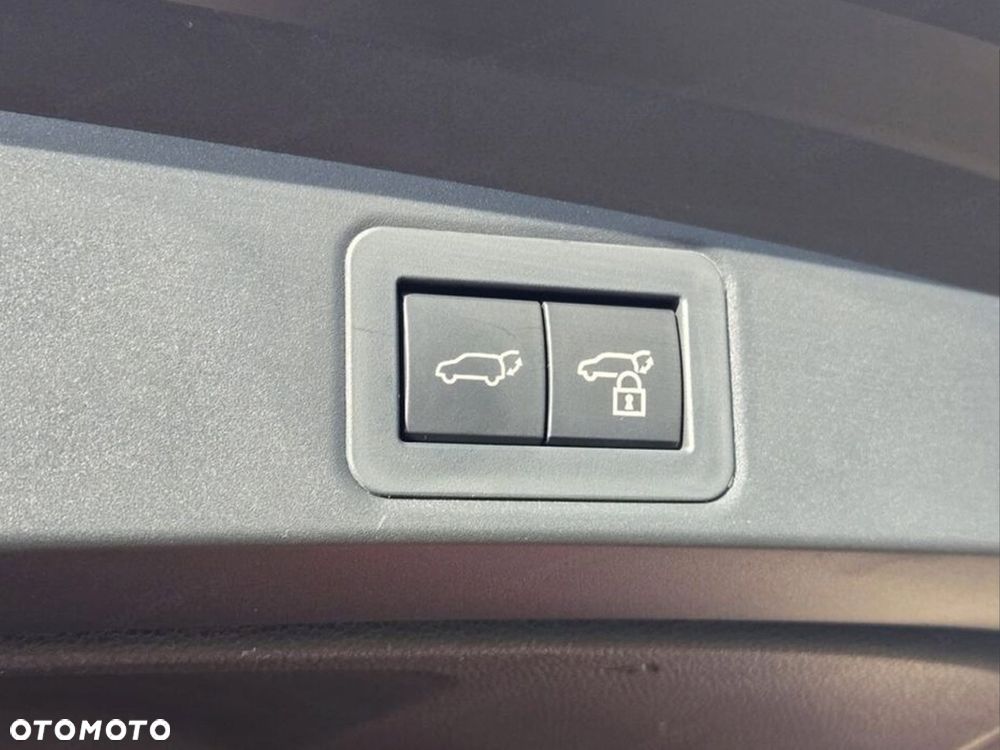 Toyota Corolla 2.0 Hybrid GR Sport - 14