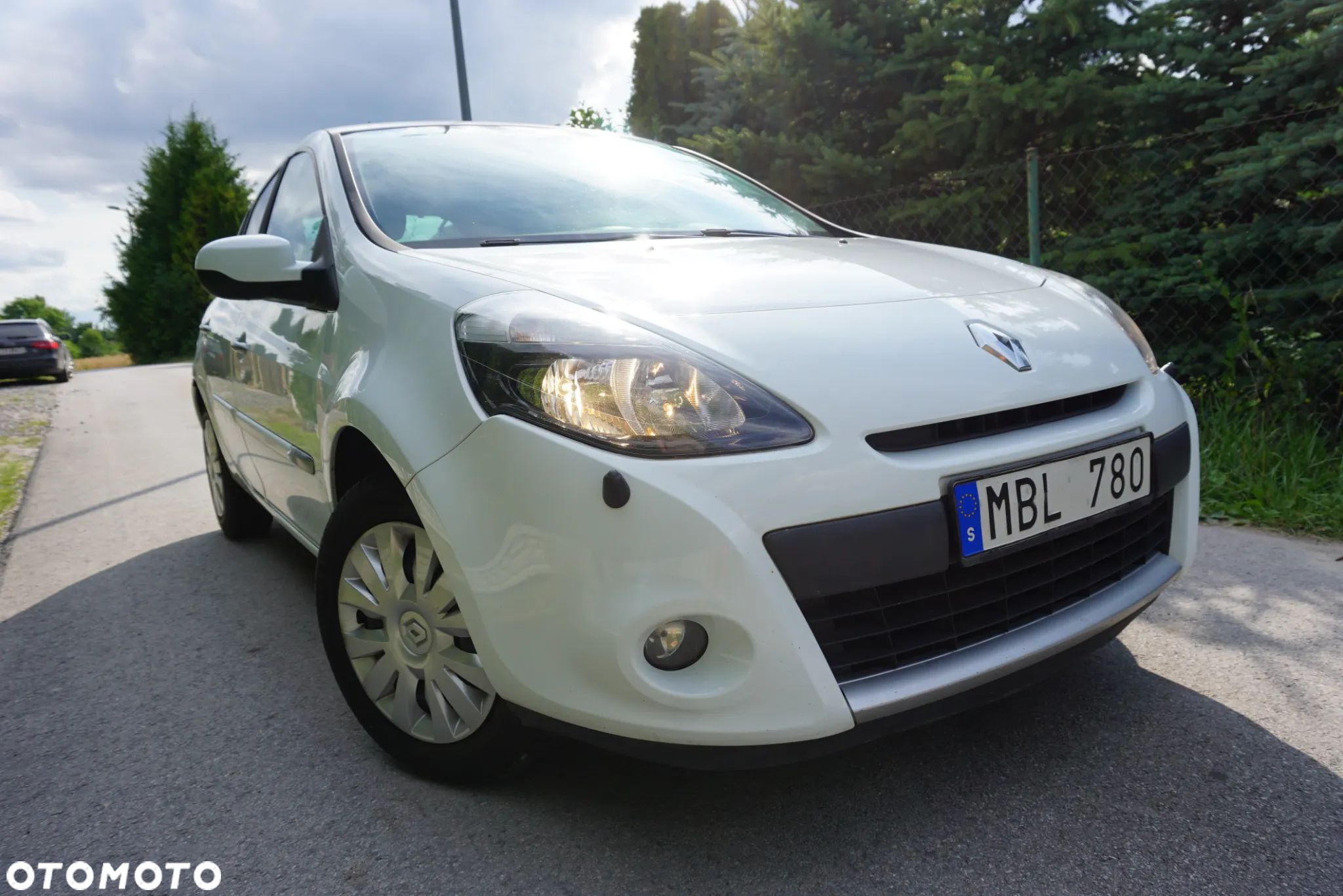 Renault Clio 1.2 16V 75 Expression - 1