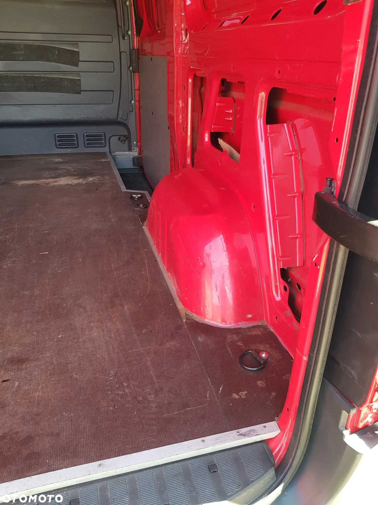Mercedes-Benz Sprinter - 12