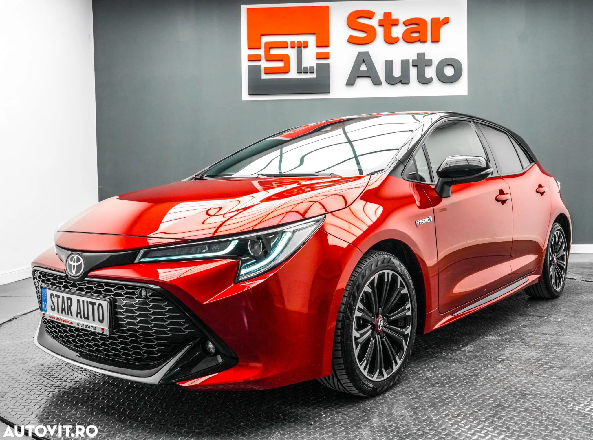 Toyota Corolla 1.8 HSD Exclusive GR Sport - 1