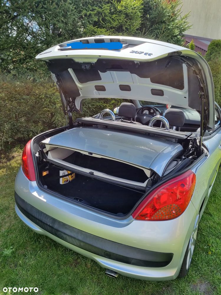 Peugeot 207 CC - 13