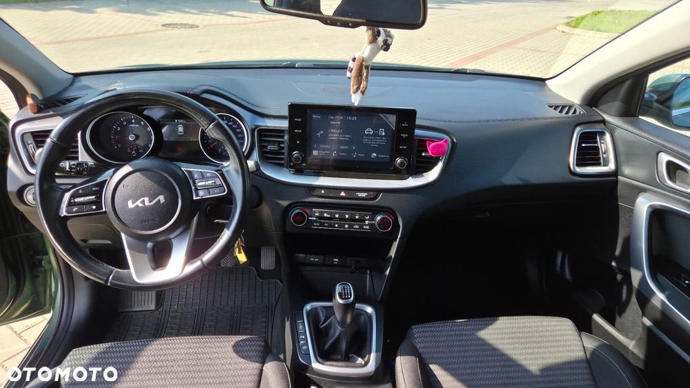 Kia Ceed 1.5 T-GDI M - 23