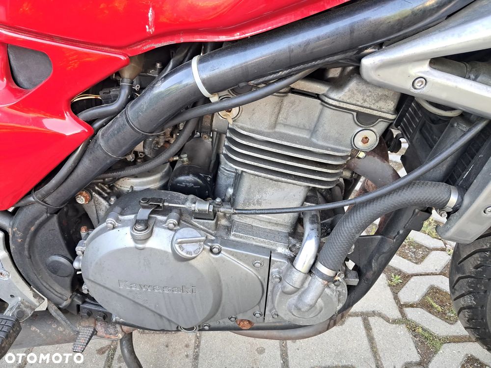 Kawasaki ER - 8