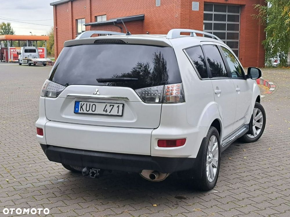 Mitsubishi Outlander 2011