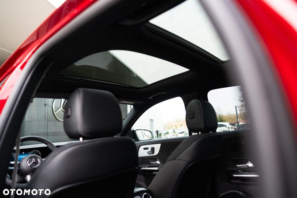 Mercedes-Benz GLA 200 4-Matic AMG Line - 25