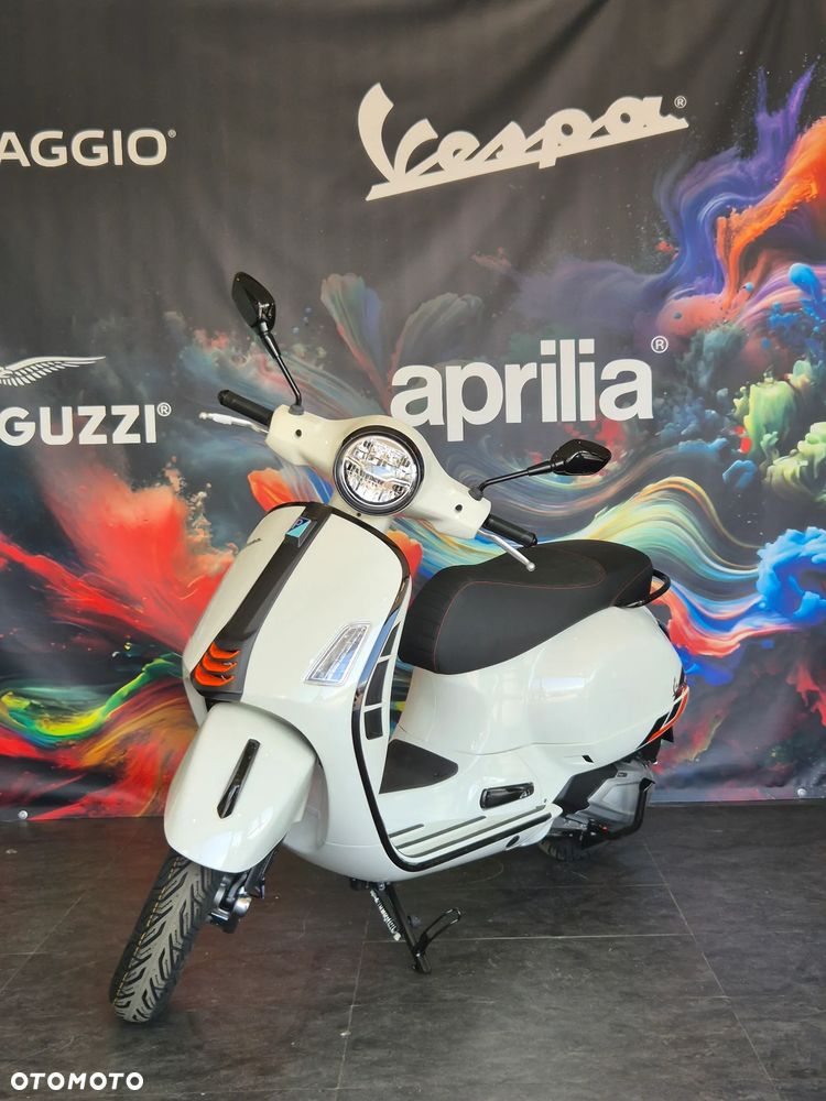 Vespa GTS - 2