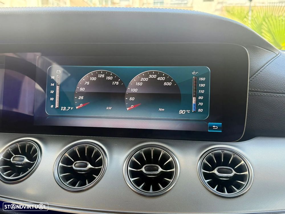 Mercedes-Benz E 220 d AMG Line - 27