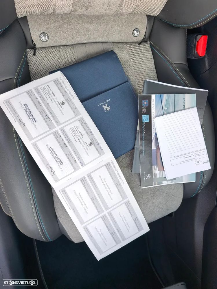 Peugeot e-208 GT+ - 23