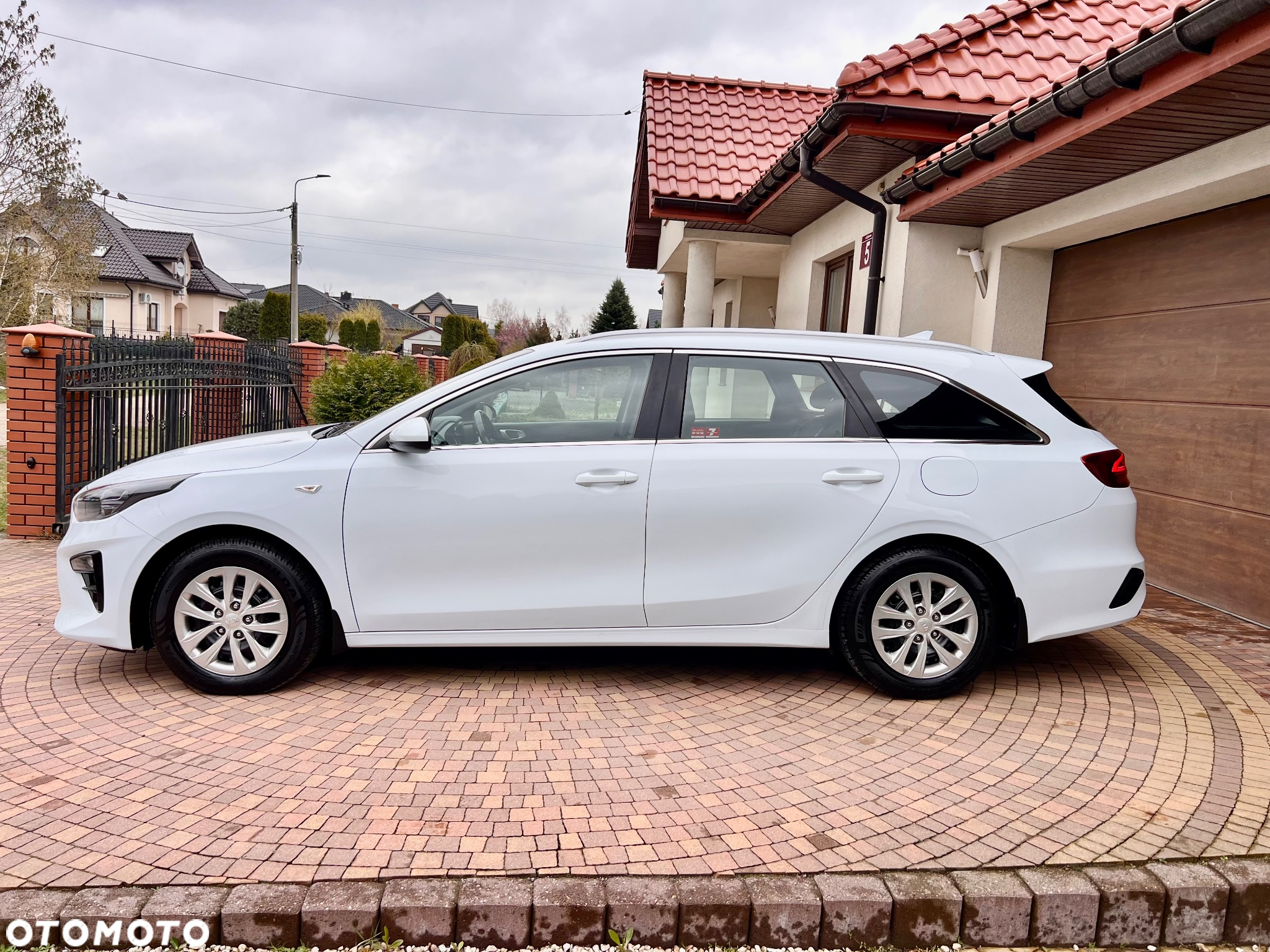 Kia Ceed 1.6 CRDi SCR M - 22