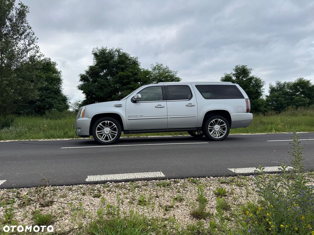 Cadillac Escalade - 15