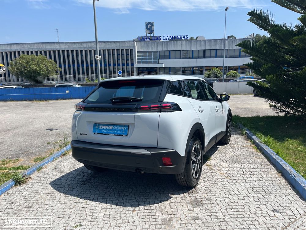 Peugeot 2008 1.2 PureTech Style - 12