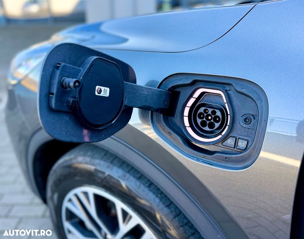 Ford Kuga 2.5 Duratec PHEV Titanium - 24