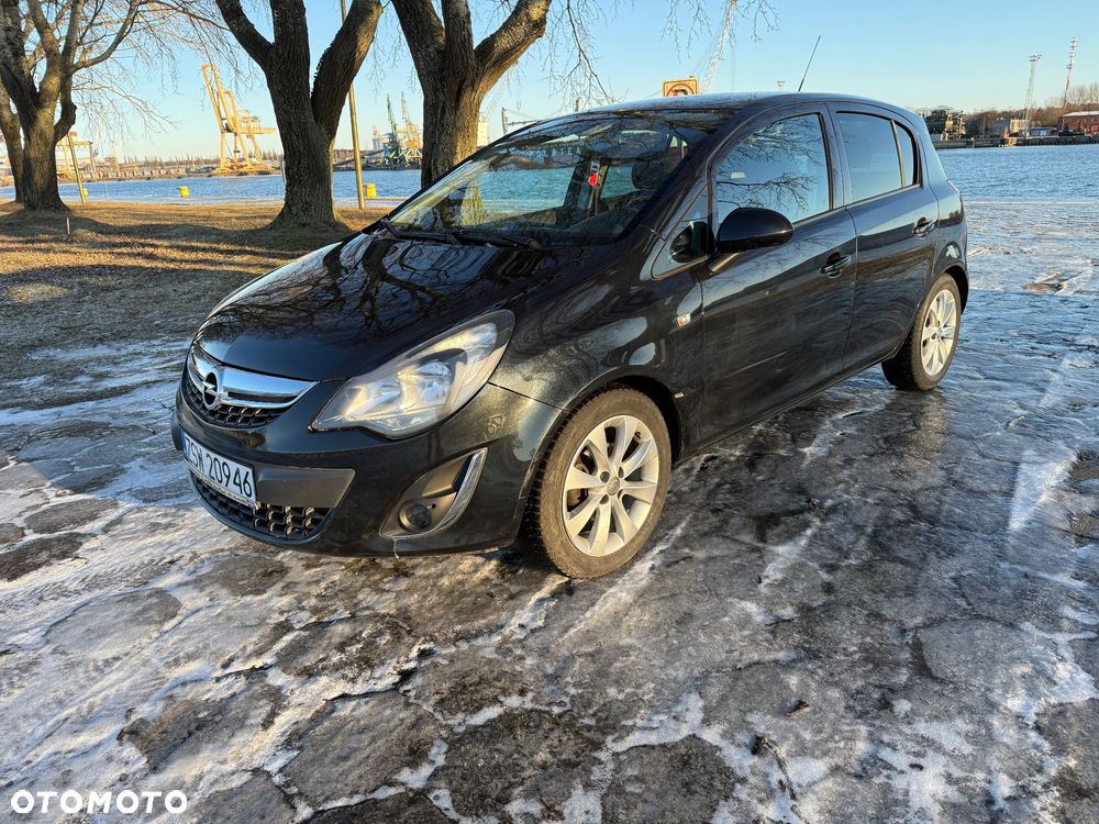 Opel Corsa 1.4 16V Color Edition - 1