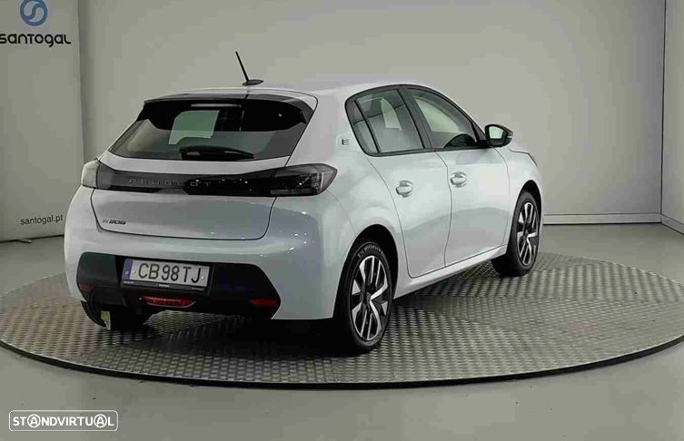 Peugeot 208 - 3
