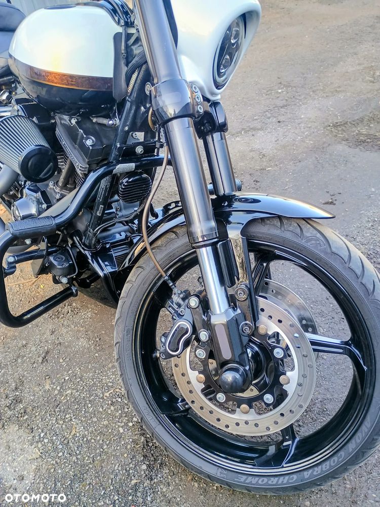 Harley-Davidson Softail Breakout - 7
