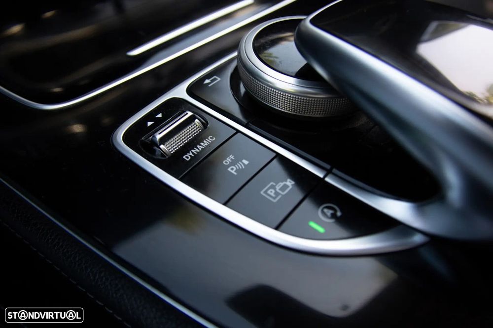 Mercedes-Benz E 220 d Avantgarde+ - 27