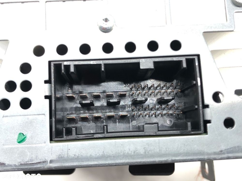 WZMACNIACZ  BMW 5 (F10) 2009 - 2016 528 i xDrive 180 kW [245 KM] benzyna 2011 - 2016 9266355 - 3