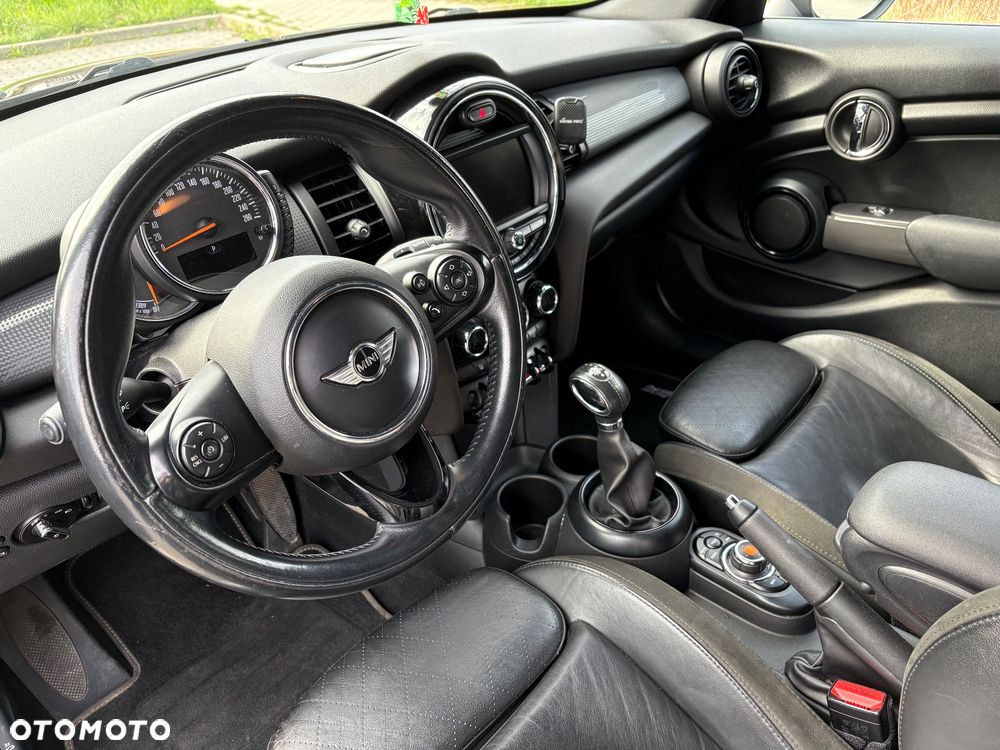 MINI Cooper Classic Trim - 5