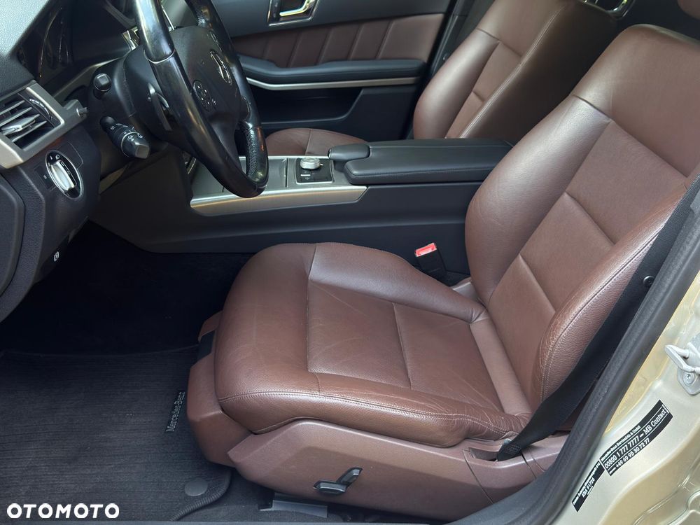 Mercedes-Benz Klasa E 350 CDI DPF 4Matic BlueEFFICIENCY 7G-TRONIC Avantgarde - 12