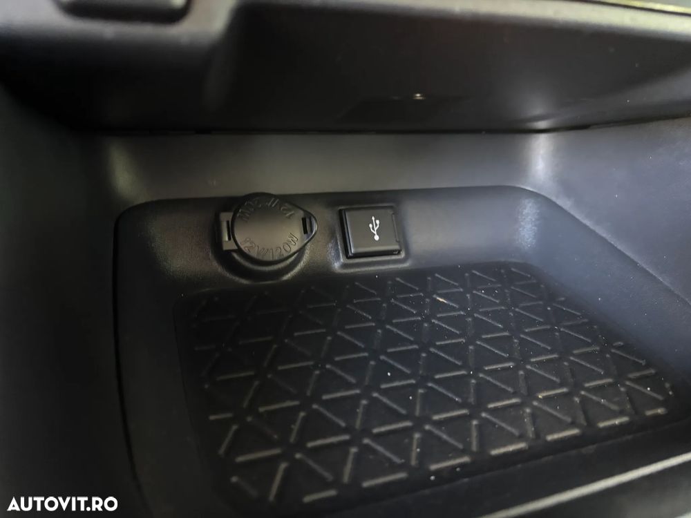 Toyota RAV4 - 31