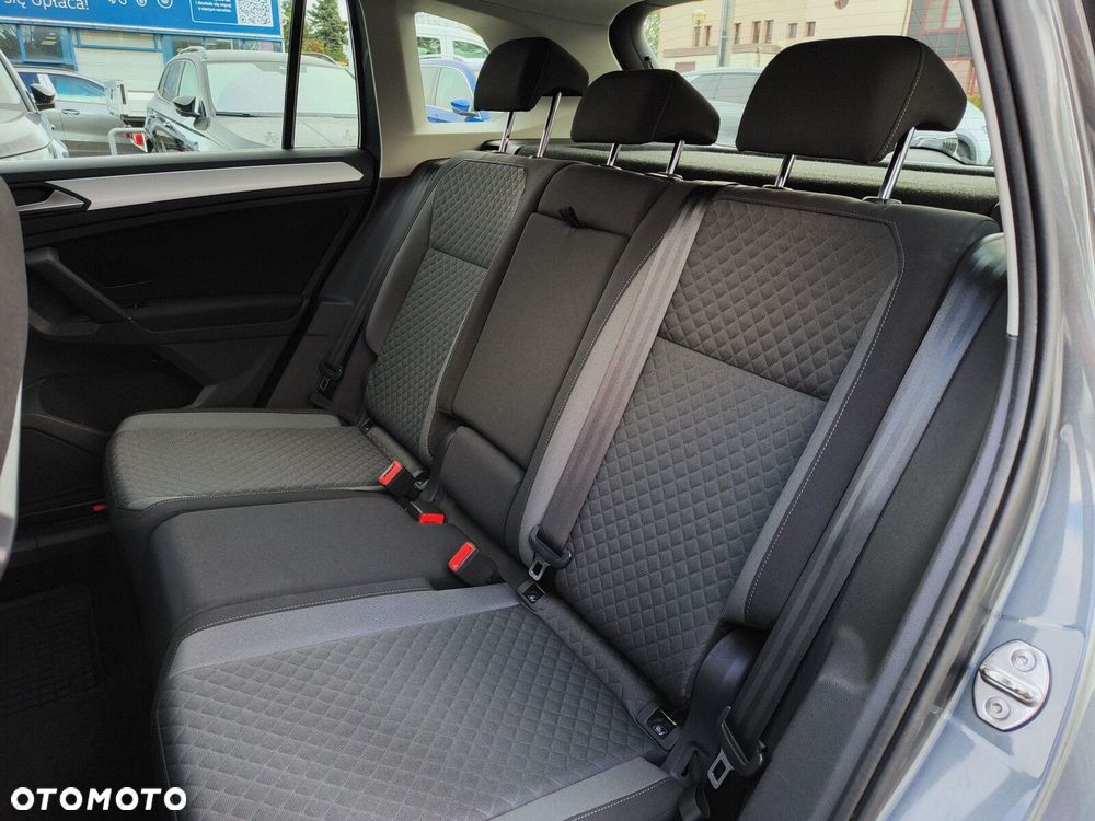 Volkswagen Tiguan - 24