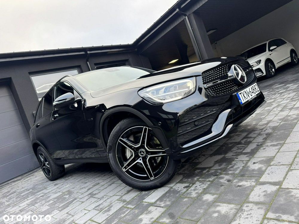 Mercedes-Benz GLC 300 e 4-Matic - 2