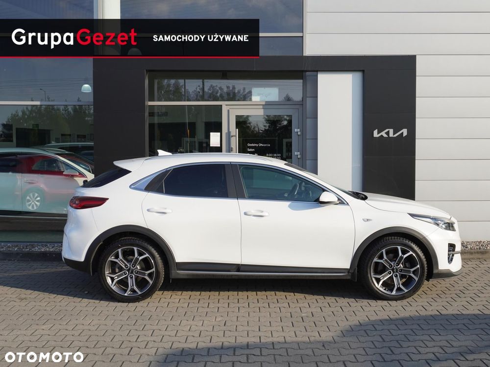 Kia XCeed 1.5 T-GDI M - 8