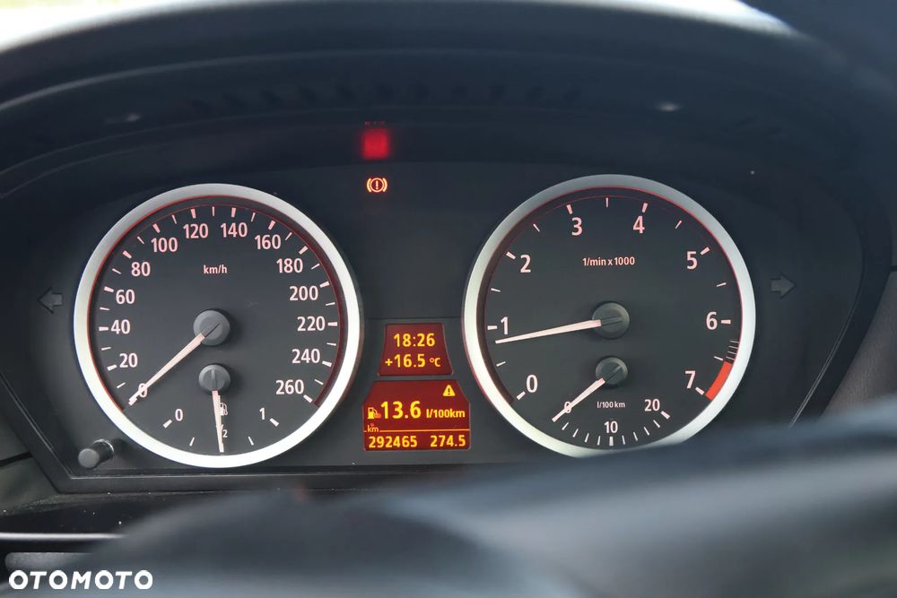 BMW Seria 5 525i - 11
