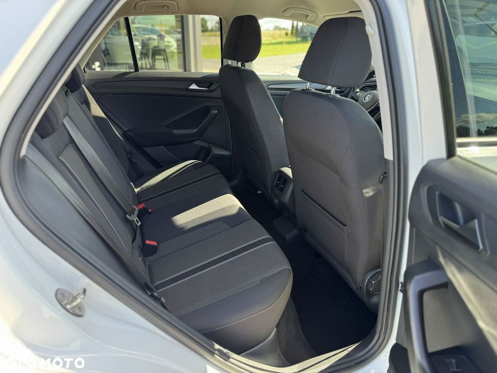 Volkswagen T-Roc - 22