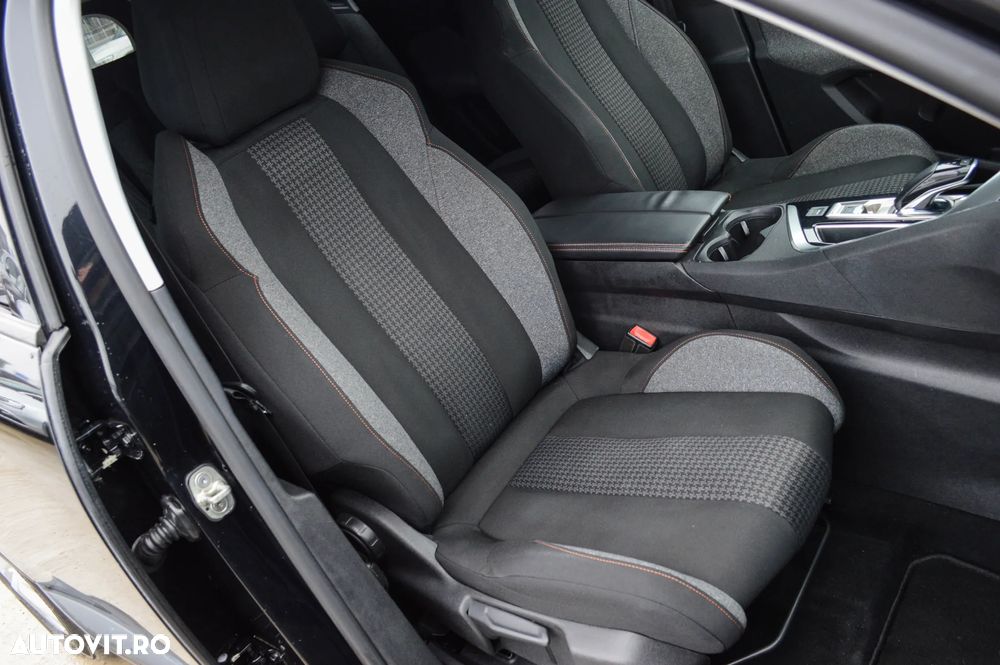 Peugeot 5008 BlueHDI 130 EAT8 Active Pack - 22