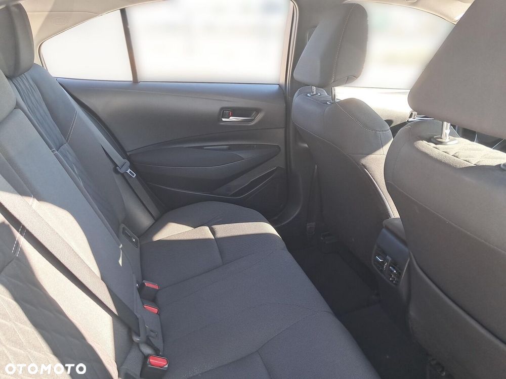 Toyota Corolla - 12