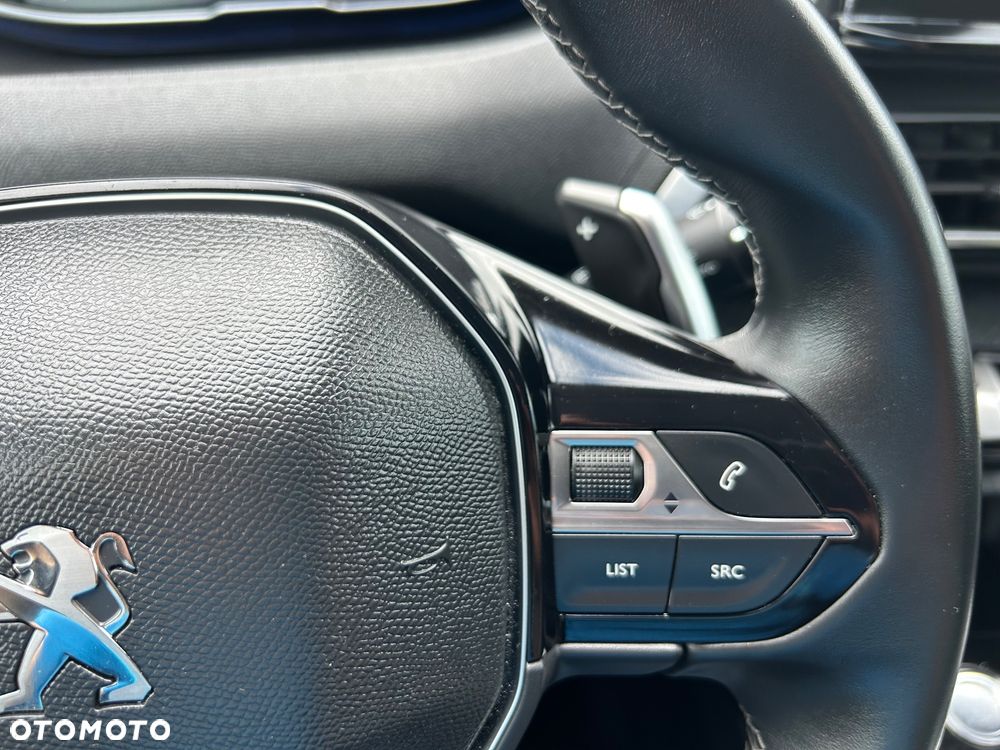 Peugeot 3008 1.2 PureTech Allure Pack S&S EAT8 - 27