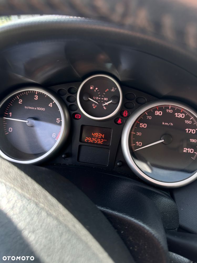 Peugeot 207 - 12