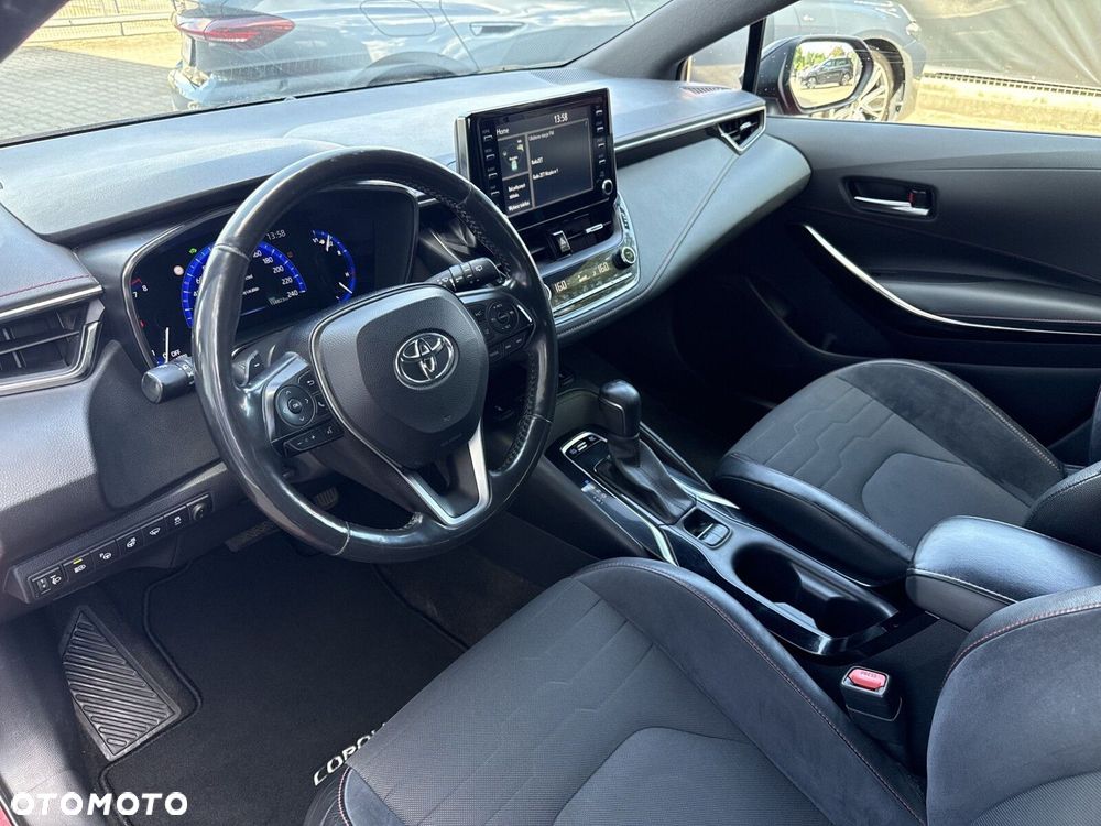 Toyota Corolla - 12