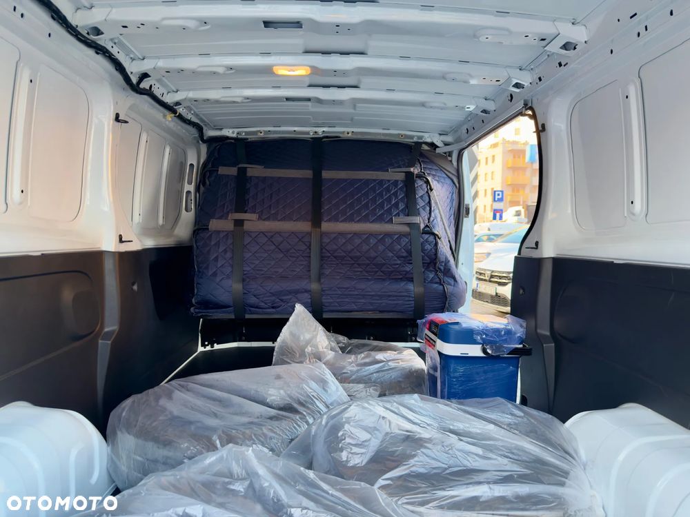 Renault Trafic - 12