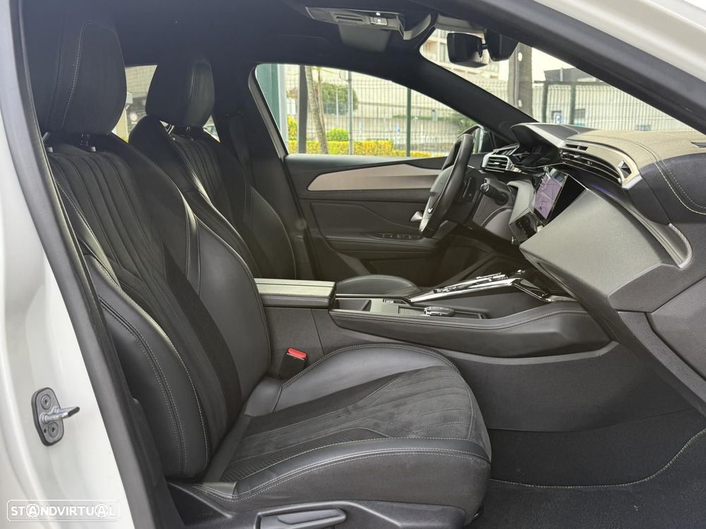 Peugeot 308 1.2 PureTech GT EAT8 - 44