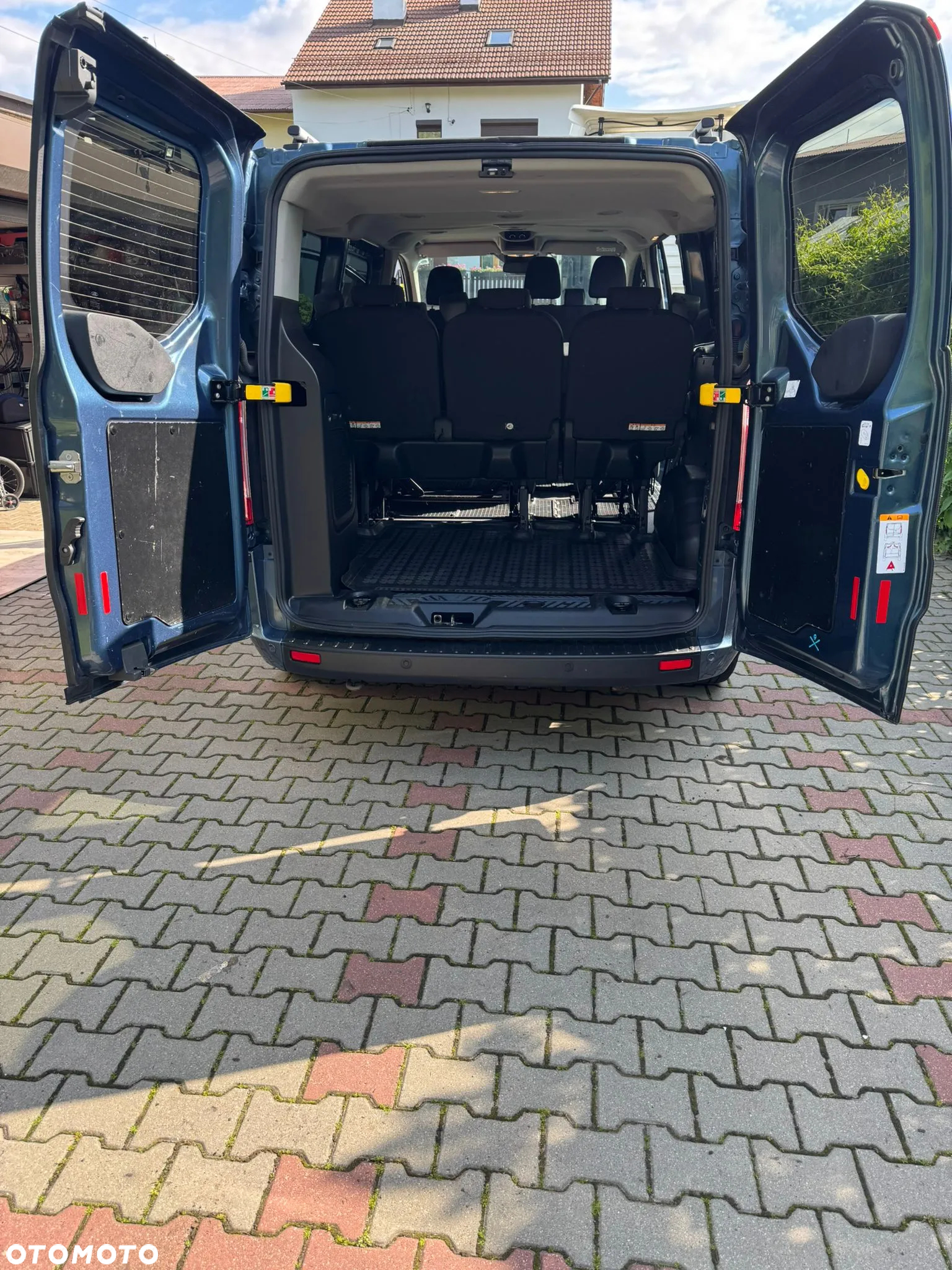 Ford Transit Custom Kombi 320 L2H1 Trend - 10
