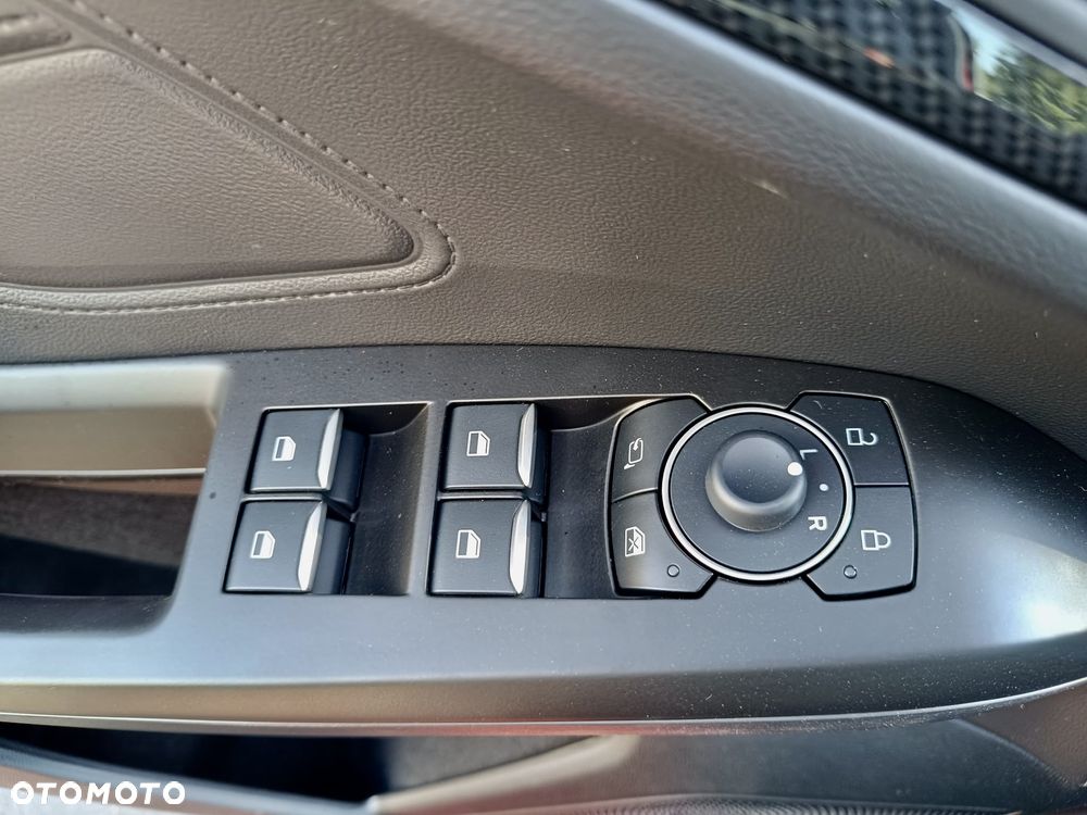 Ford Focus 1.0 EcoBoost ST-Line X - 12